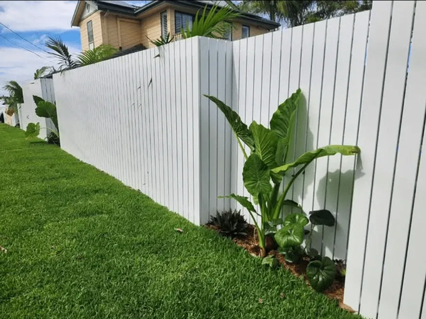 Front Fences project by The Fence Lab