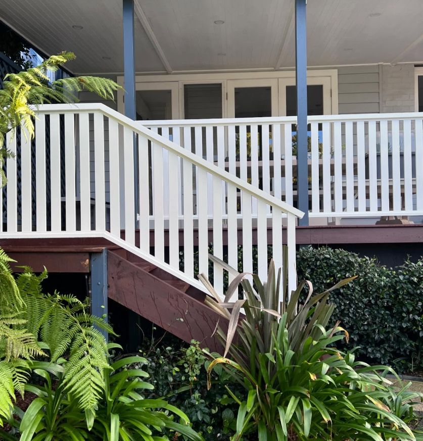 Balustrade — Hampton